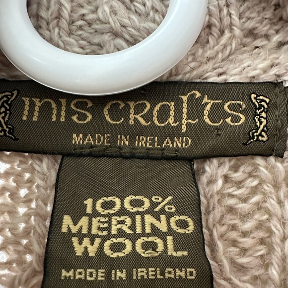 Inis Crafts Irish 100% Merino Wool Cable Knit Sweater - Picture 2 of 6